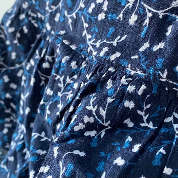 GAP flowered blouse sz M. NWT - Picture 4 of 6